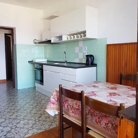 Apartment 11 Ulica Drage Gervaisa