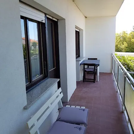 11 Ulica Drage Gervaisa Apartment *