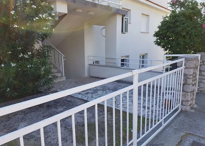 11 Ulica Drage Gervaisa * Crikvenica